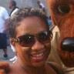 Meet your Posher, Yolanda